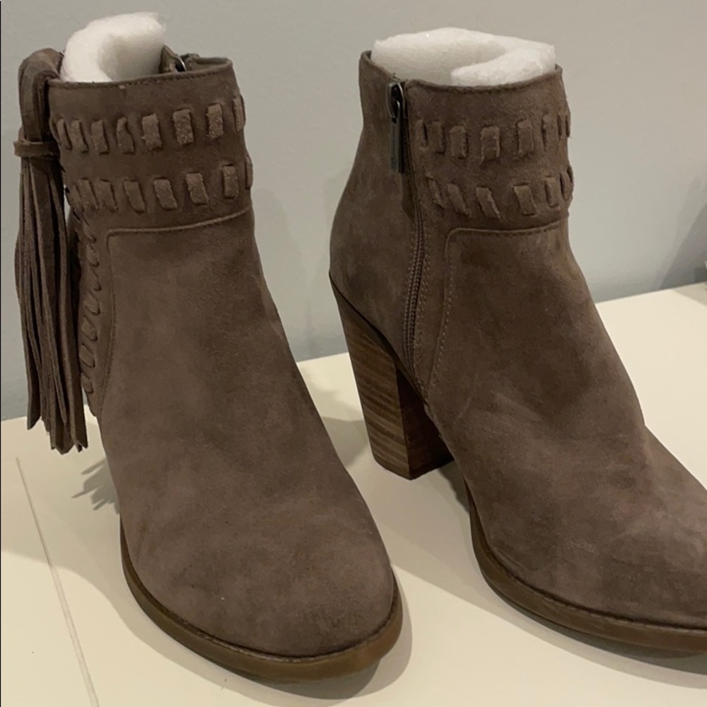Ladies winter booties